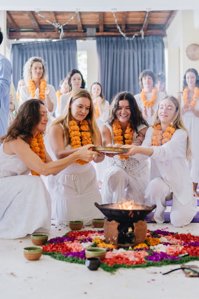 Hey Yogis! Let’s Talk Brain Power: How Your Mat Changes Your Mind (Literally!)